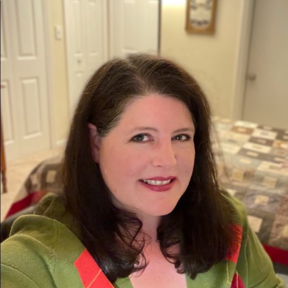 Meet your Posher, Kelly - Picture 6 of 6